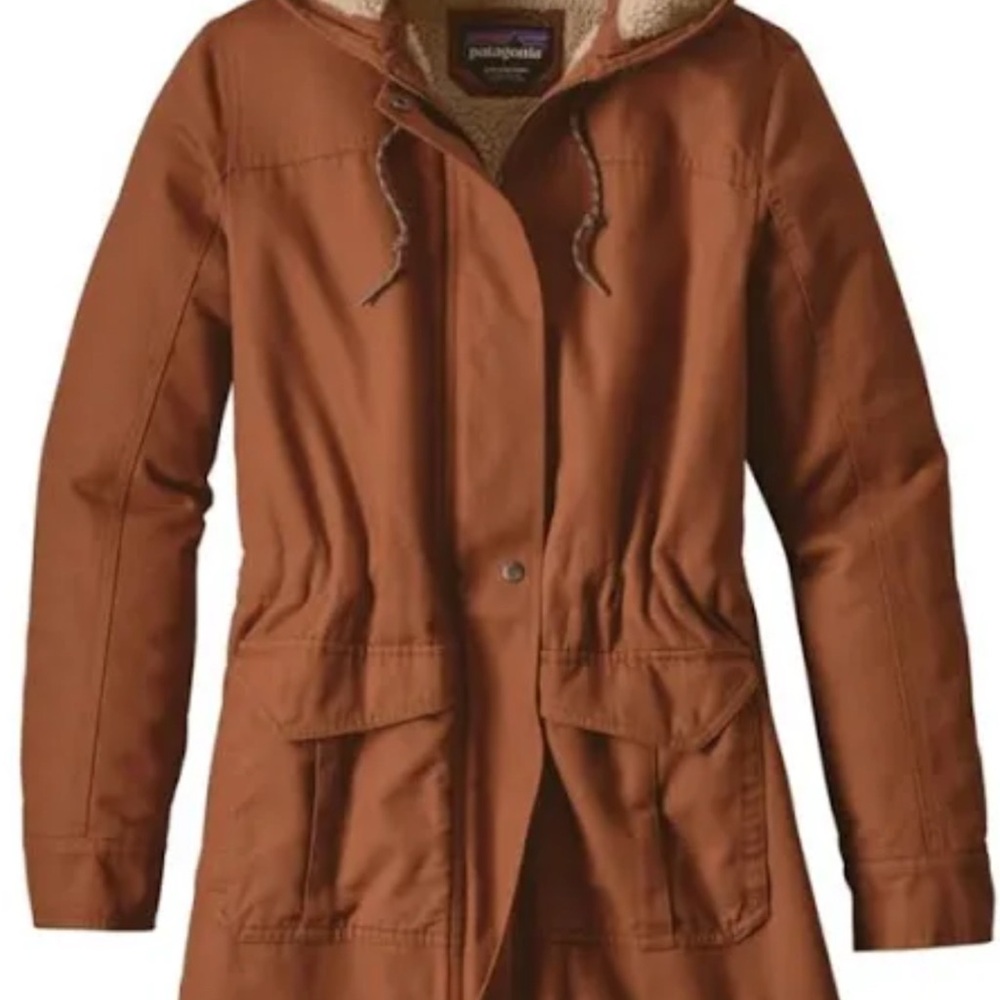 Patagonia Women's Prairie Dawn Sherpa Parka, Rust orange Parka Jacket, M